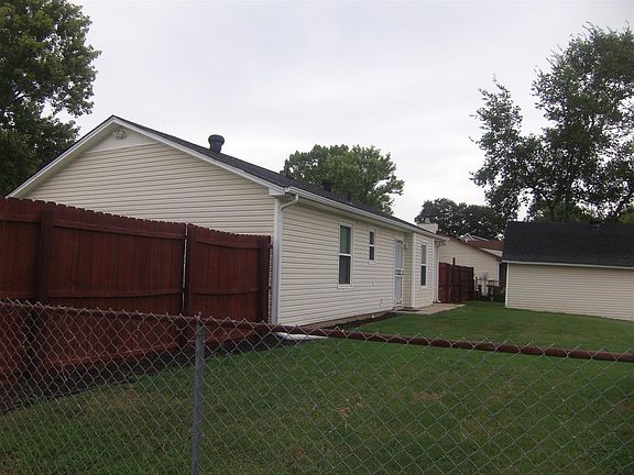 4th image of 202 Windellwood Cir