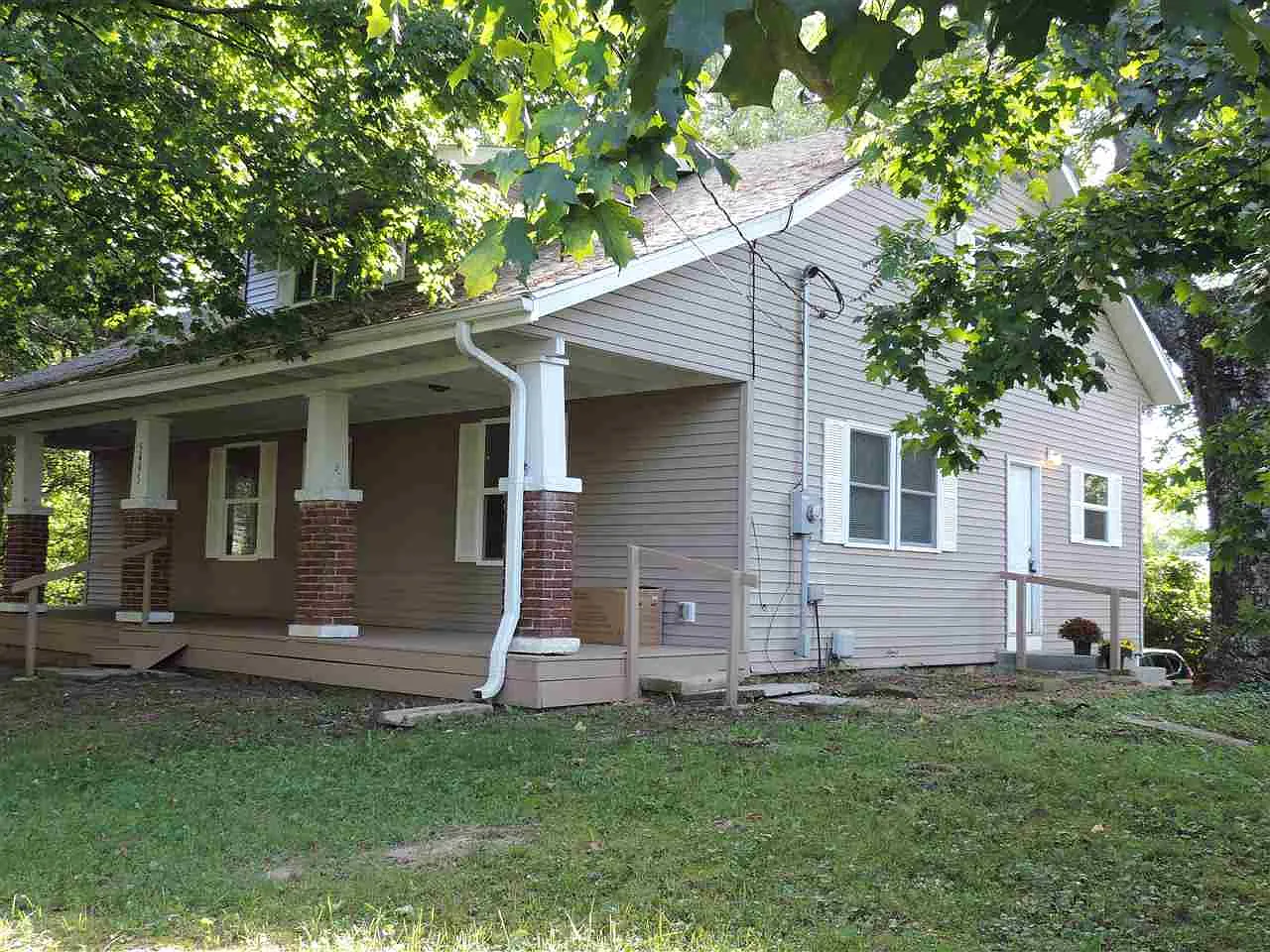 5495 N Thomas Rd photo 1