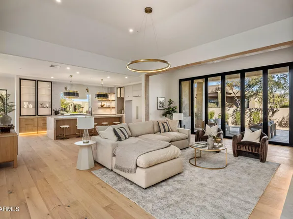 10874 E DALE Lane, Scottsdale, AZ 85262
