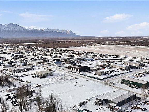 5th image of 1980 S Eklutna St