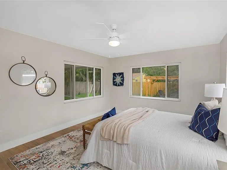 245 Grove Cir N — Photo 17