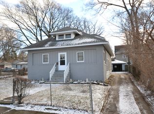 402 Elmwood Ave, Joliet, IL 60433