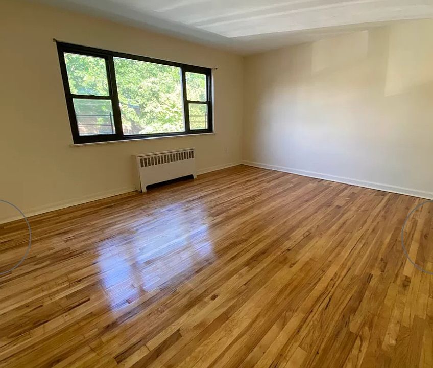 2nd image of 152 Smith St