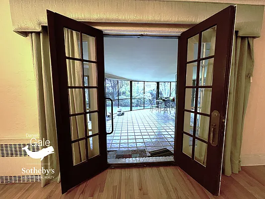 Rented by Daniel Gale Sotheby's International Realty | media 6