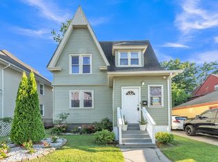 32 Clifford St, Springfield, MA 01109