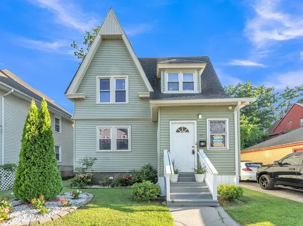 32 Clifford St, Springfield, MA 01109
