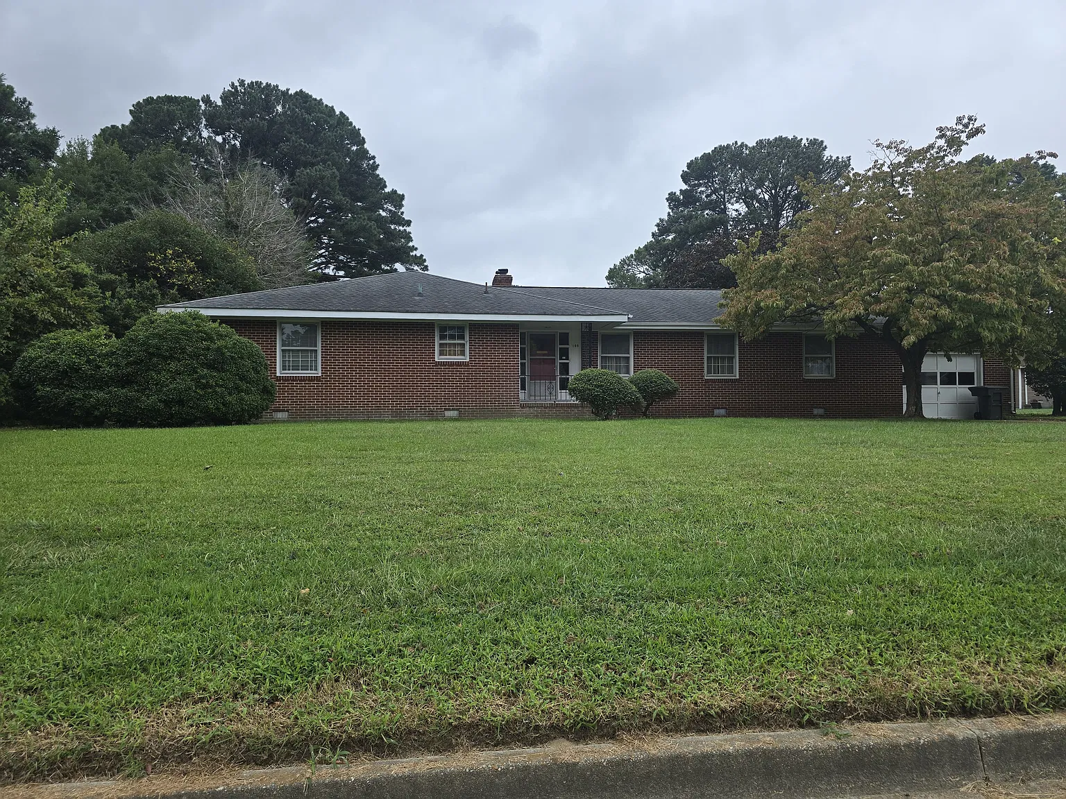 3 bed, 2034 sqft, $3,100 — Photo 4