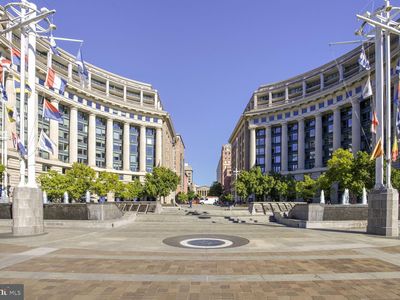 801 Pennsylvania Ave NW APT 1002, Washington, DC, 20004