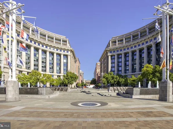 801 Pennsylvania Ave NW APT 1002, Washington, DC 20004