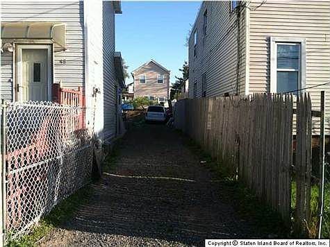 2nd image of 48 Britton St