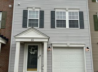 15 Robin Ln, Morgantown, WV 26508