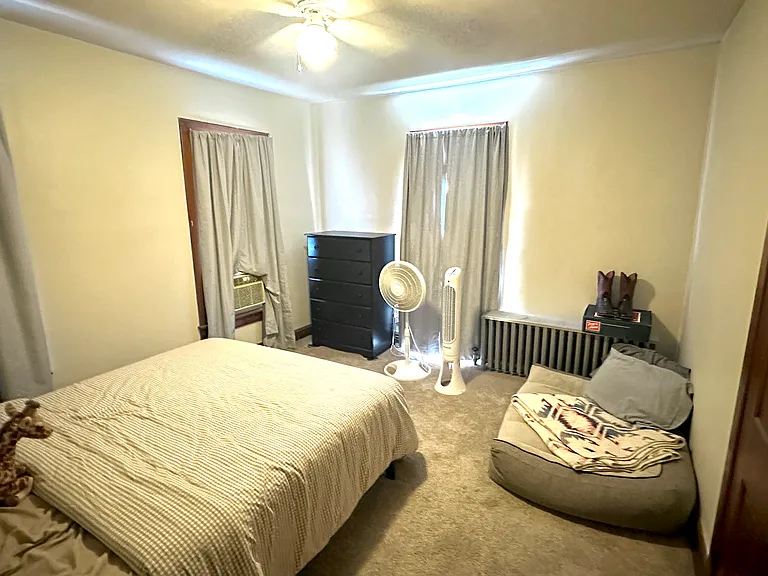 204 W Carpenter Ave — Photo 14