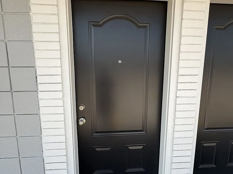 104 S Main St — Photo 36