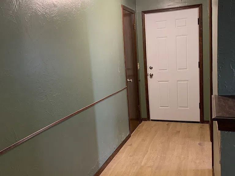 901 Arlington Dr — Photo 6