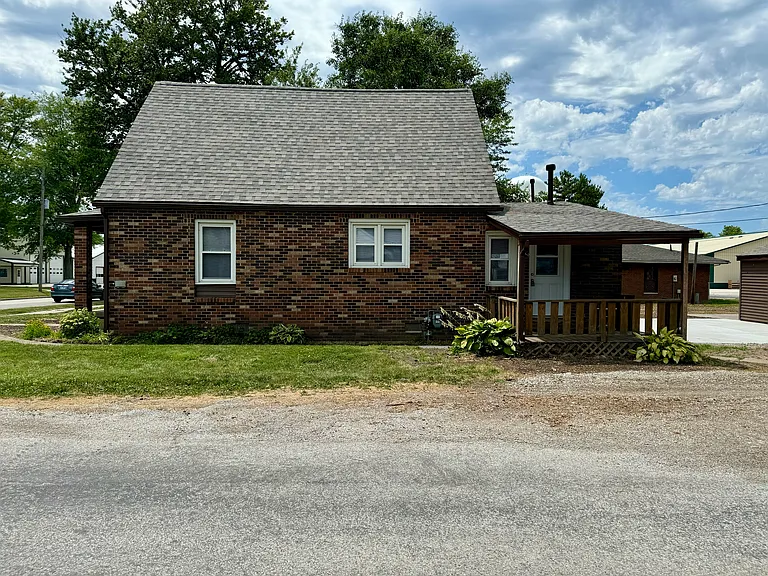 1101 Carroll St — Photo 13
