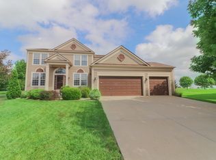 5536 Lakeridge St, Shawnee, KS 66218