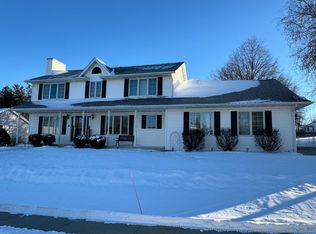 905 Scenario Ln SW, Rochester, MN 55902