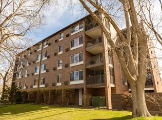2324 Central St APT 2D, Evanston, IL 60201