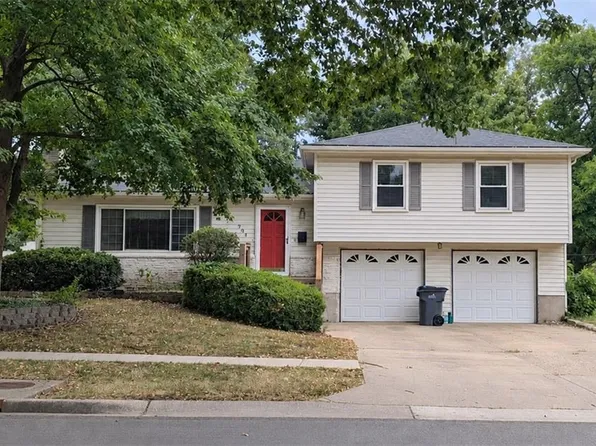 701 S Sunset Dr, Olathe, KS 66061