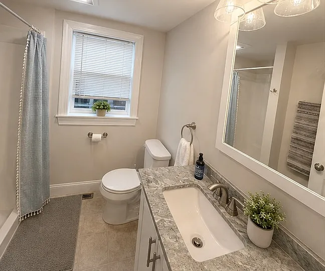 1 bed, 1015 sqft, $2,000 — Photo 3