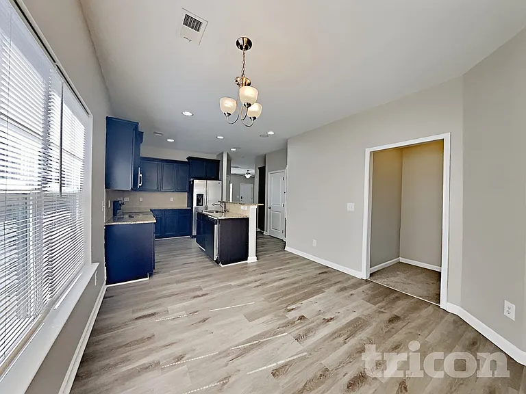 441 Laurel Leaf Dr — Photo 4