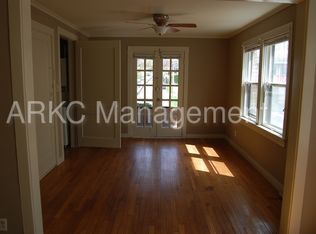 4402 Holly St APT 1S, Kansas City, MO 64111