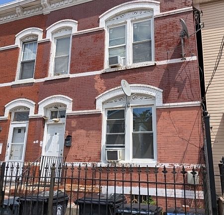 2nd image of 17 Wakeman Ave