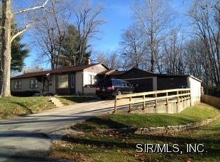 1901 Burling Dr, Alton, IL 62002