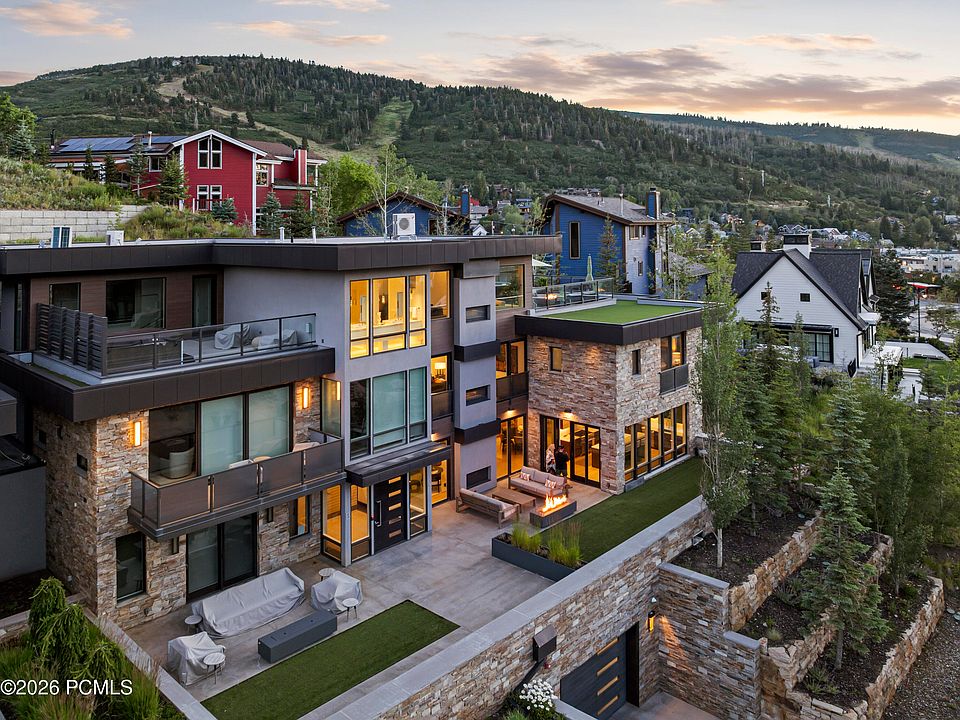 1st image of 300 Deer Valley Dr Unit A