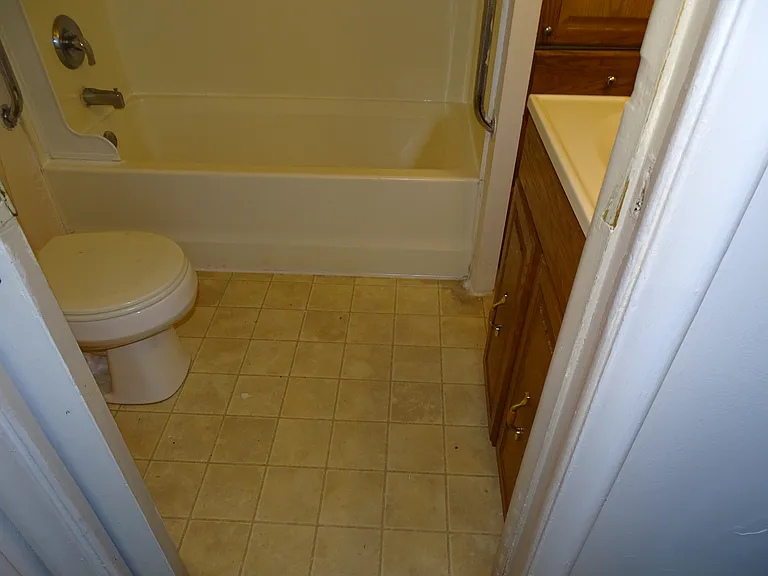 805 College Ave #1 — Photo 15