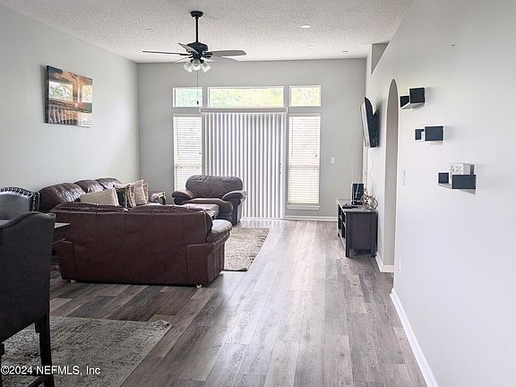 5th image of 3383 MILLCREST Drive