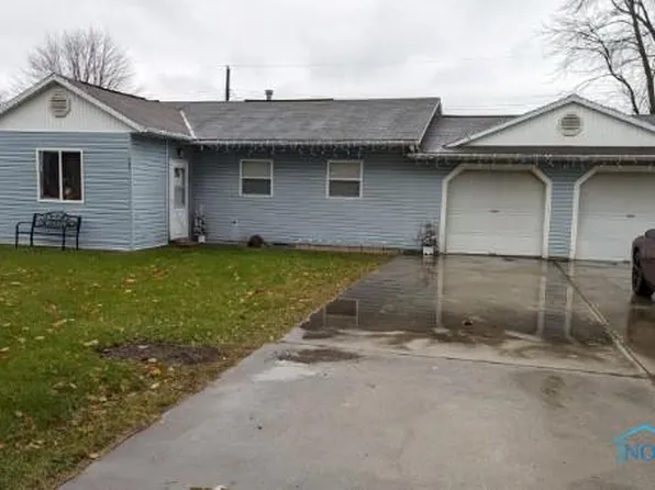 1709 Bank St, Findlay, OH 45840