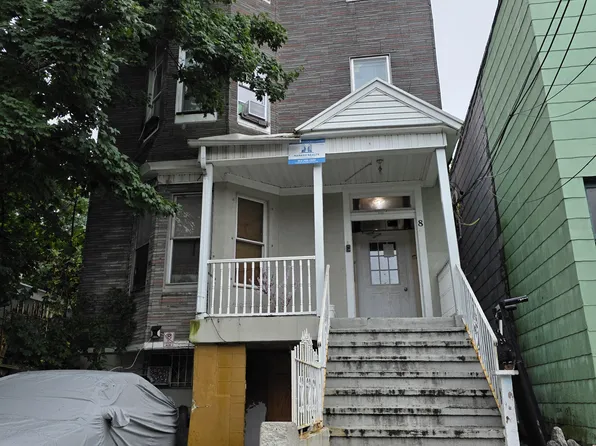 8 Garfield St, Yonkers, NY