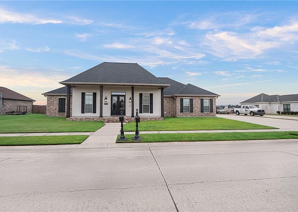 1st image of 111 Beau Place Blvd
