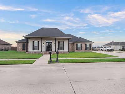 111 Beau Place Blvd, Des Allemands, LA, 70030