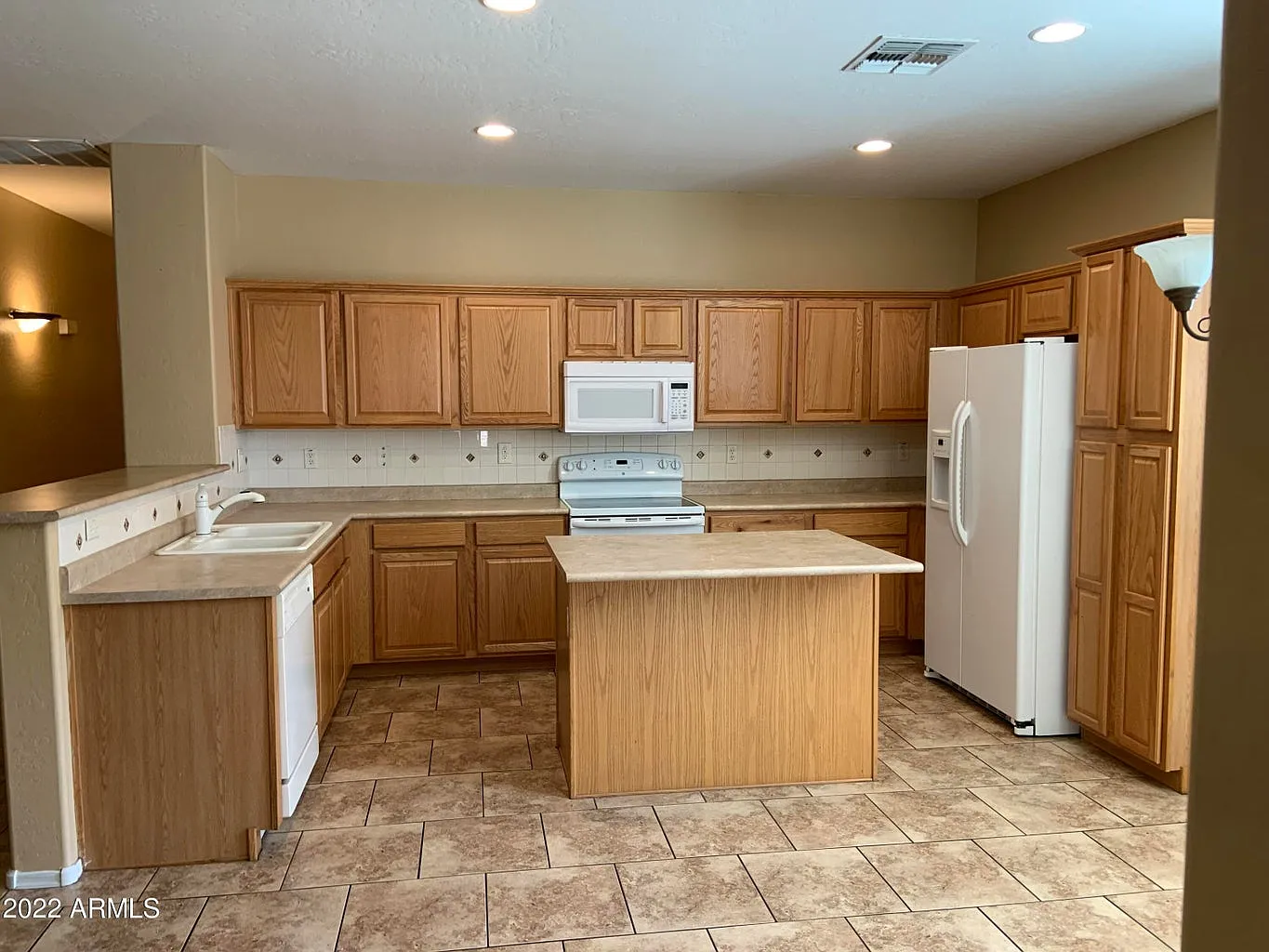 3 bed, 1678 sqft, $1,895 — Photo 3