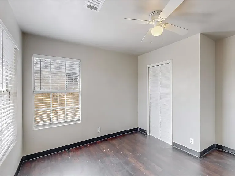 3810 Cotton Ln — Photo 22