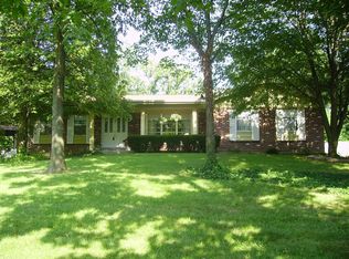5118 Milburn Rd, Saint Louis, MO 63129