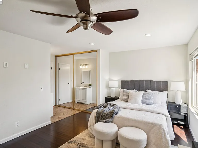 201 Ramon Pl — Photo 31