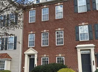 206 Village Pl, Wexford, PA 15090