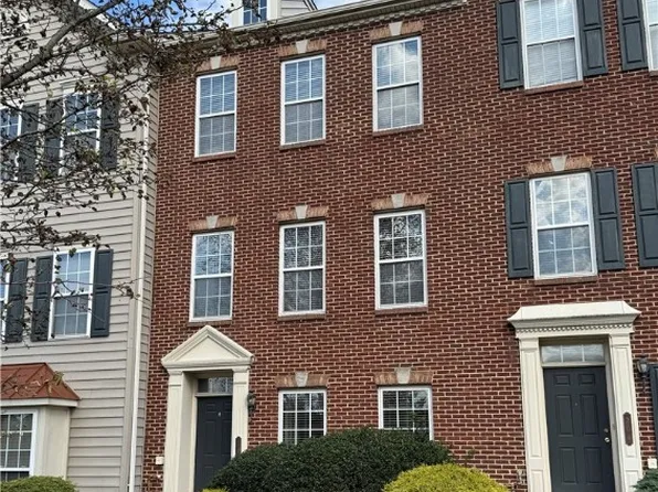 206 Village Pl, Wexford, PA 15090