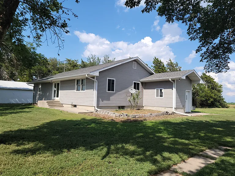4453 E Cedar Rd — Photo 1