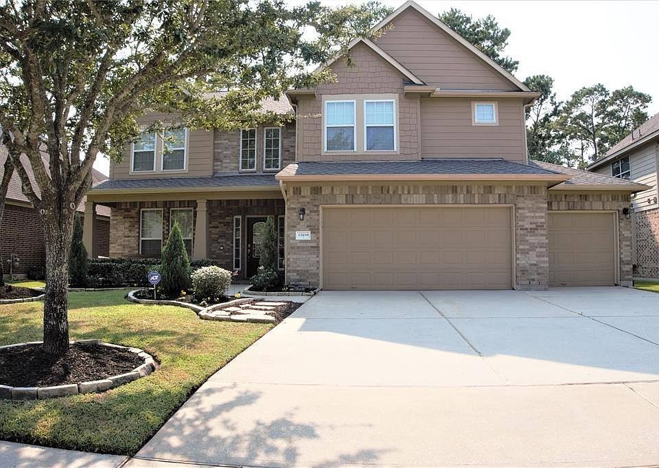 1st image of 12010 Badlands Bend Ln