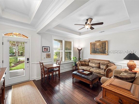 3rd image of 104 Garden Row Dr N
