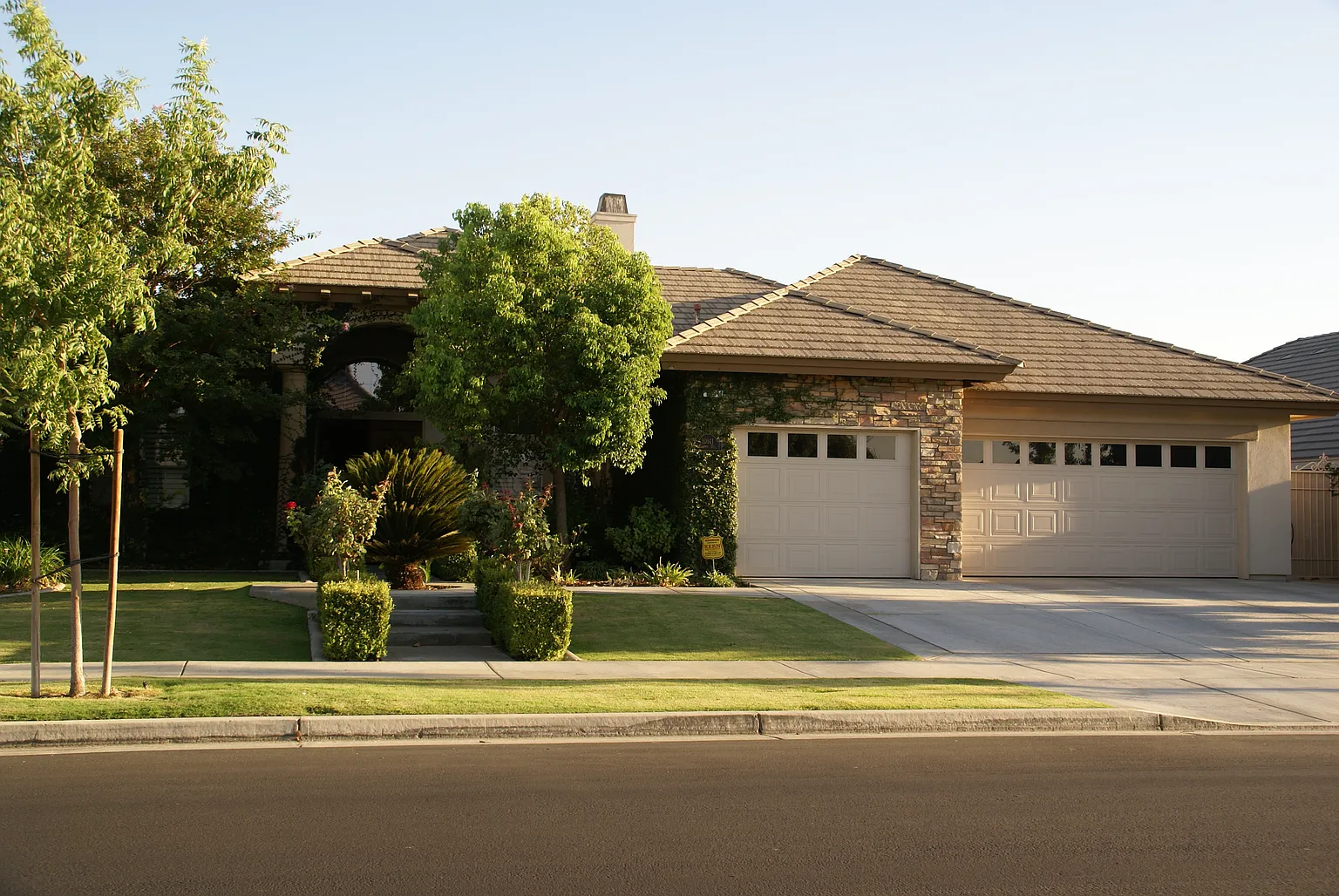 10911 Bardon Hill Dr photo 1