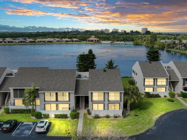 3210 S Lakeview Circle #3206, Hutchinson Island, FL 34949