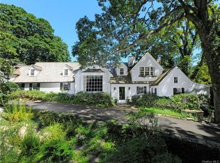 131 Cat Rock Rd, Cos Cob, CT 06807