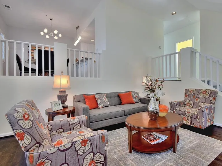 101 Emerald Bay Ln — Photo 4