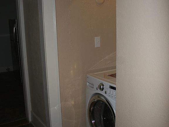 Combo washer dryer unit, throw in and pull out when all done