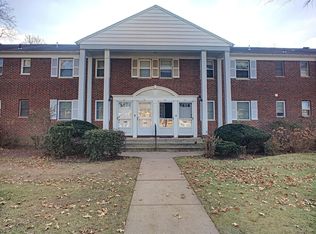 173 Manor Dr, Red Bank, NJ 07701
